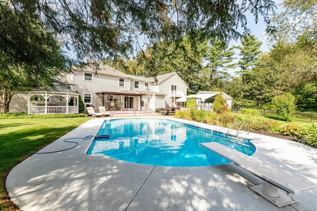 222 Littleworth Road Madbury NH 03823