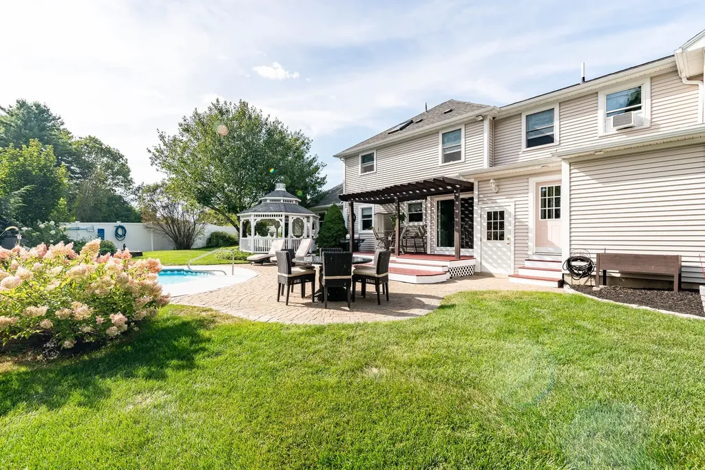 222 Littleworth Road Madbury NH 03823