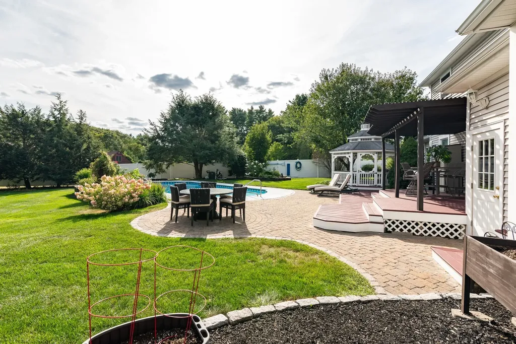 222 Littleworth Road Madbury NH 03823