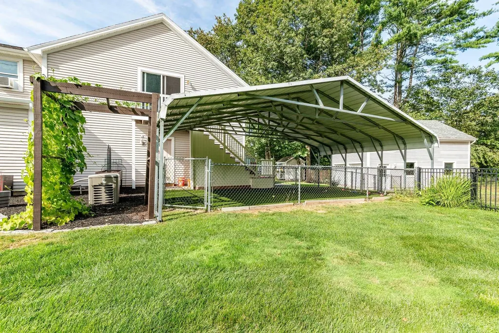 222 Littleworth Road Madbury NH 03823