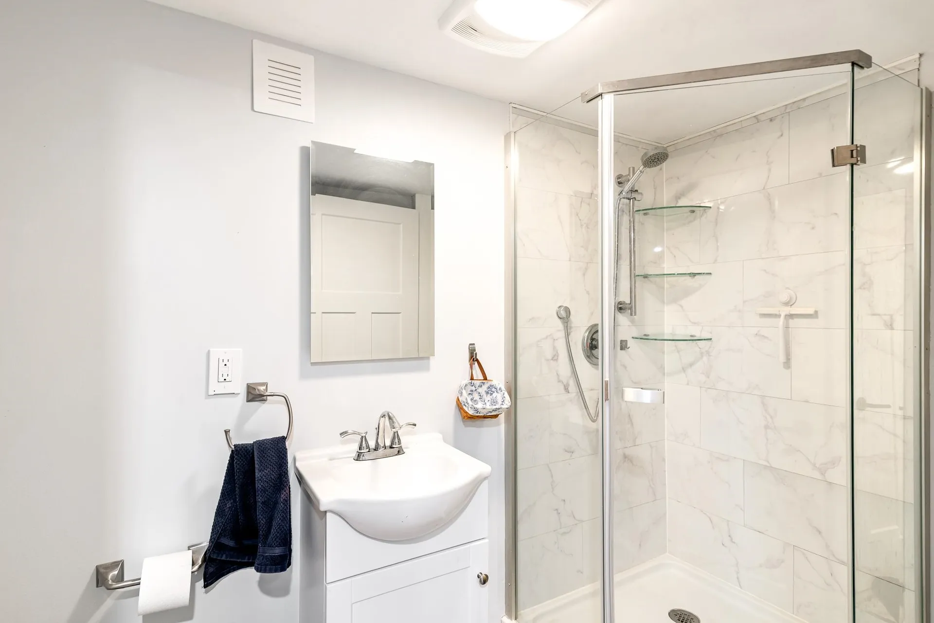 222 Littleworth Road Madbury NH 03823
