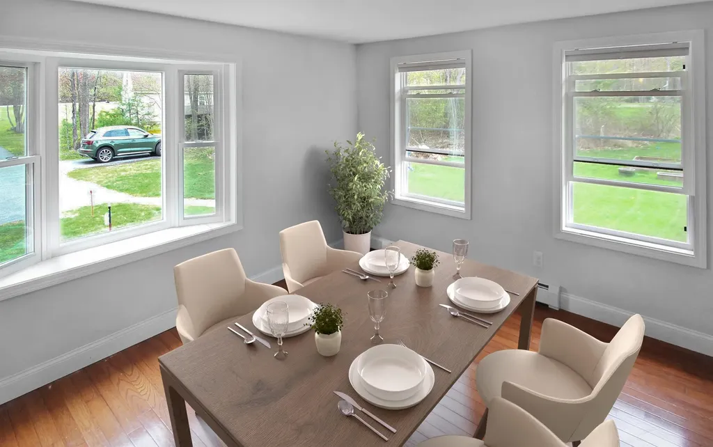 30 Stone Post Circle Raymond NH 03077