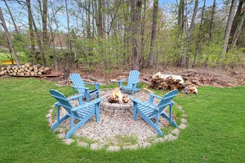 30 Stone Post Circle Raymond NH 03077