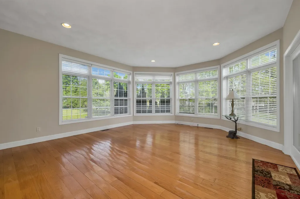 60 Brown Road Hampton Falls NH 03844