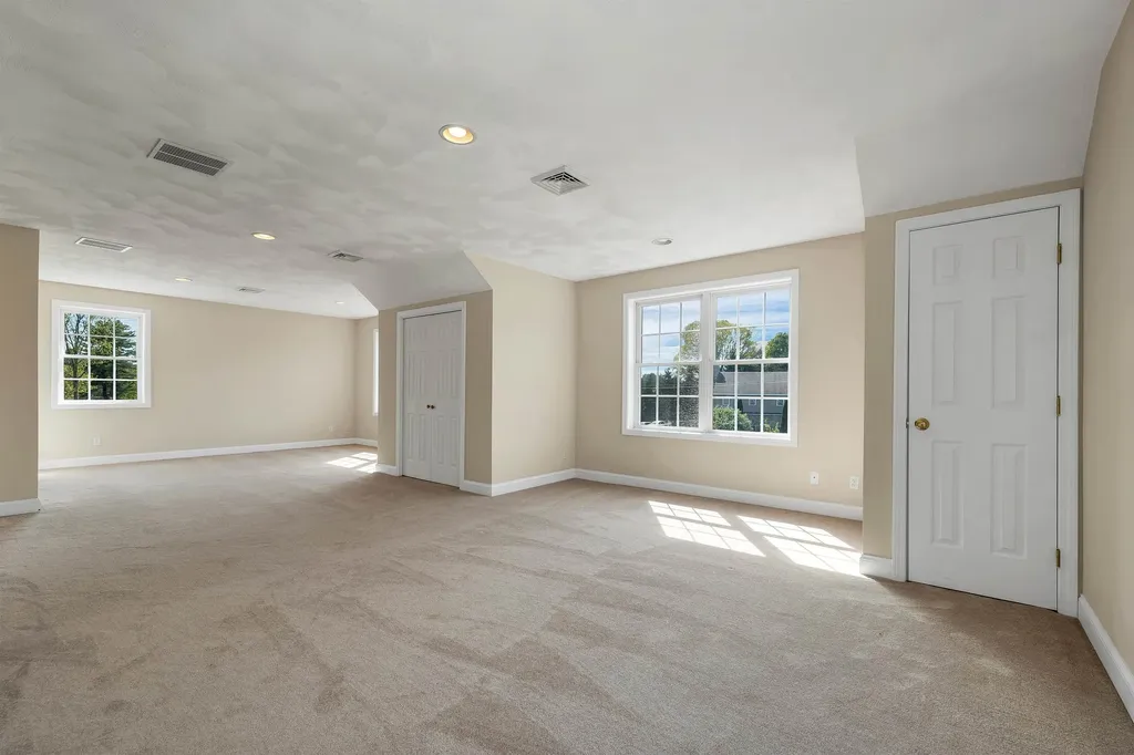 60 Brown Road Hampton Falls NH 03844