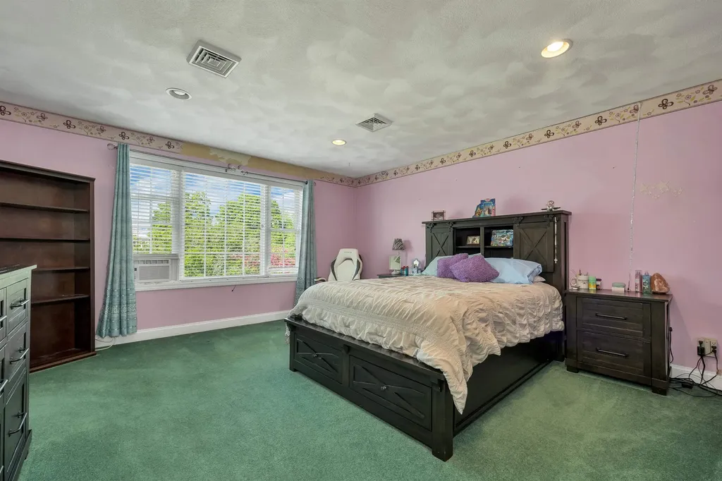 60 Brown Road Hampton Falls NH 03844