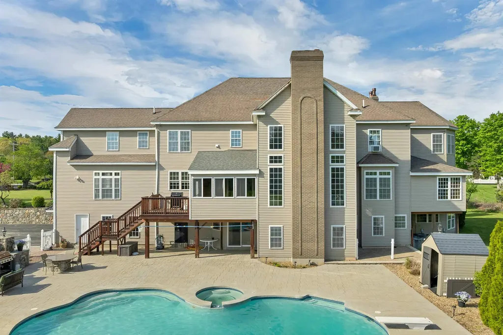 60 Brown Road Hampton Falls NH 03844