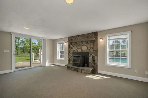 60 Brown Road Hampton Falls NH 03844