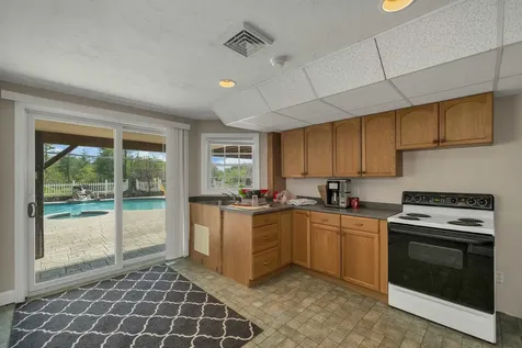 60 Brown Road Hampton Falls NH 03844
