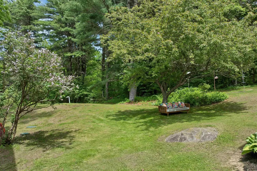 14 Squamscott Road Stratham NH 03885