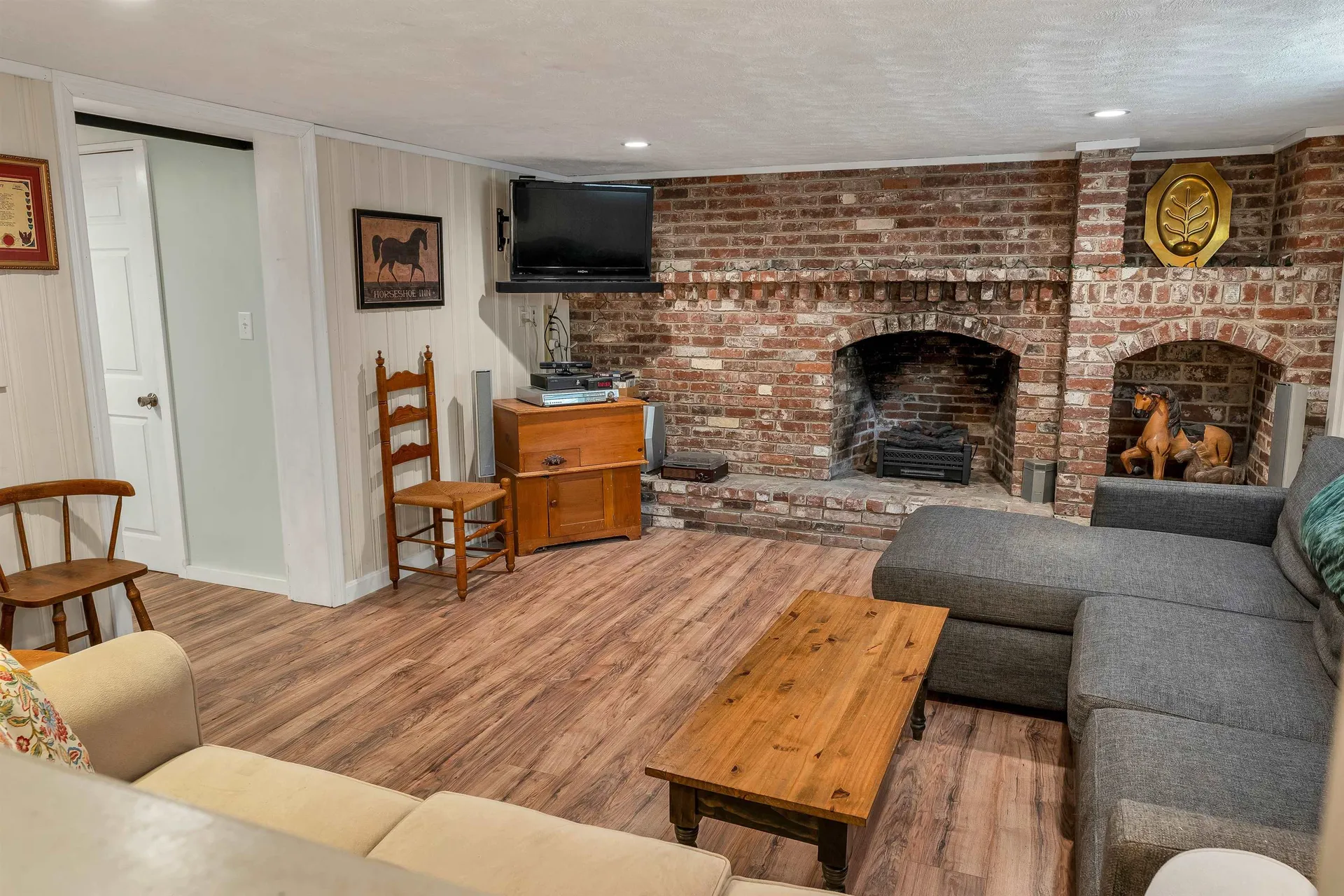 14 Squamscott Road Stratham NH 03885