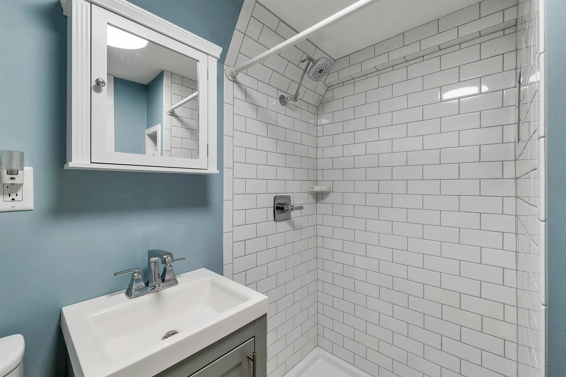 14 Squamscott Road Stratham NH 03885