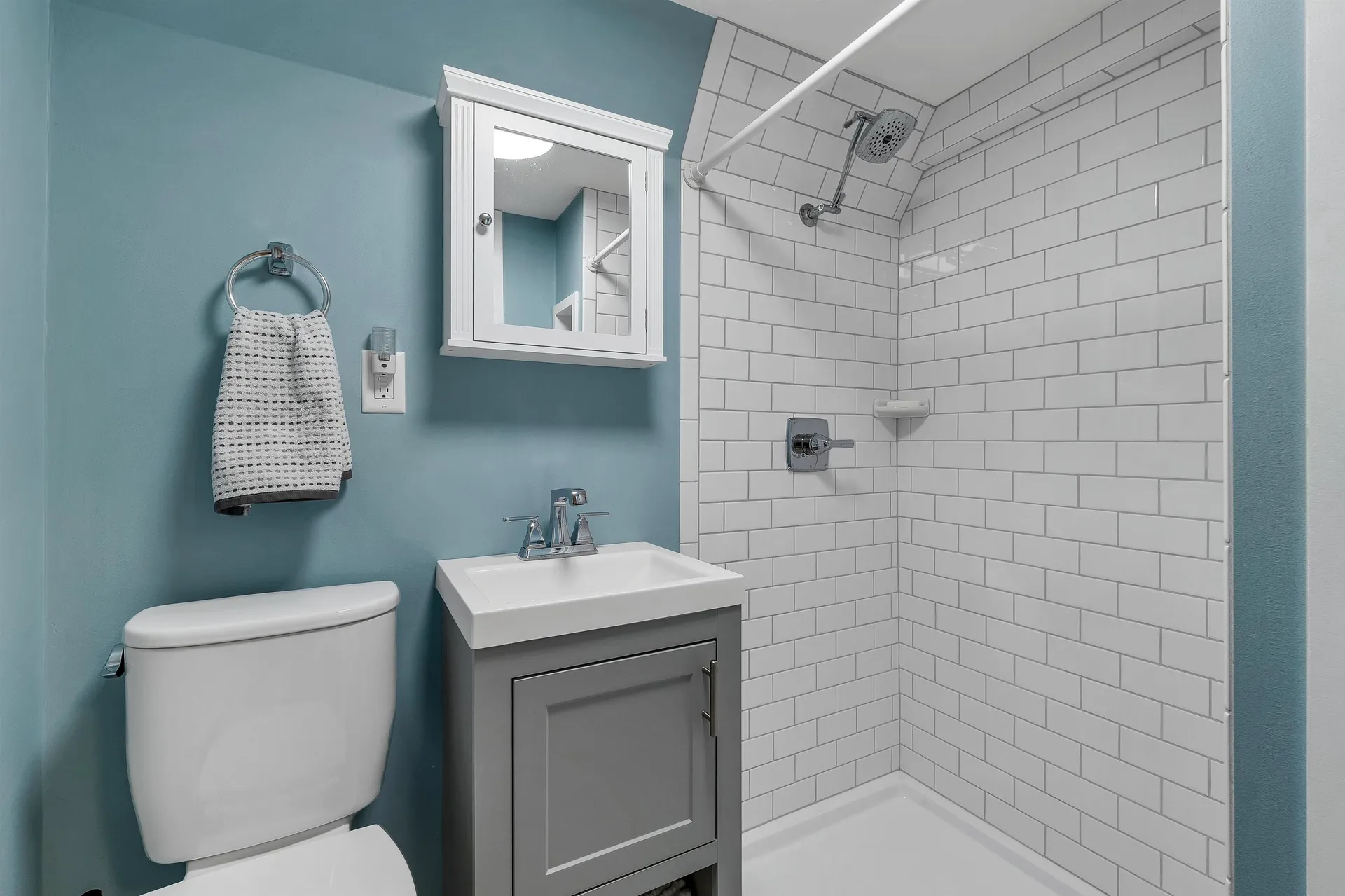 14 Squamscott Road Stratham NH 03885