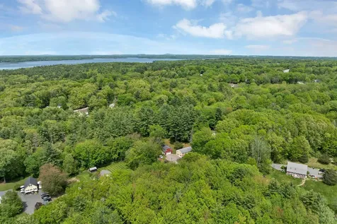 14 Squamscott Road Stratham NH 03885