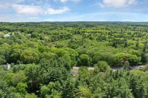 14 Squamscott Road Stratham NH 03885