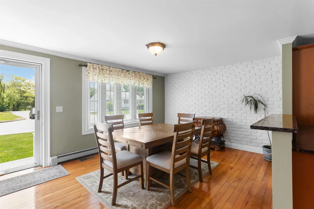 117 Brady Circle Manchester NH 03109