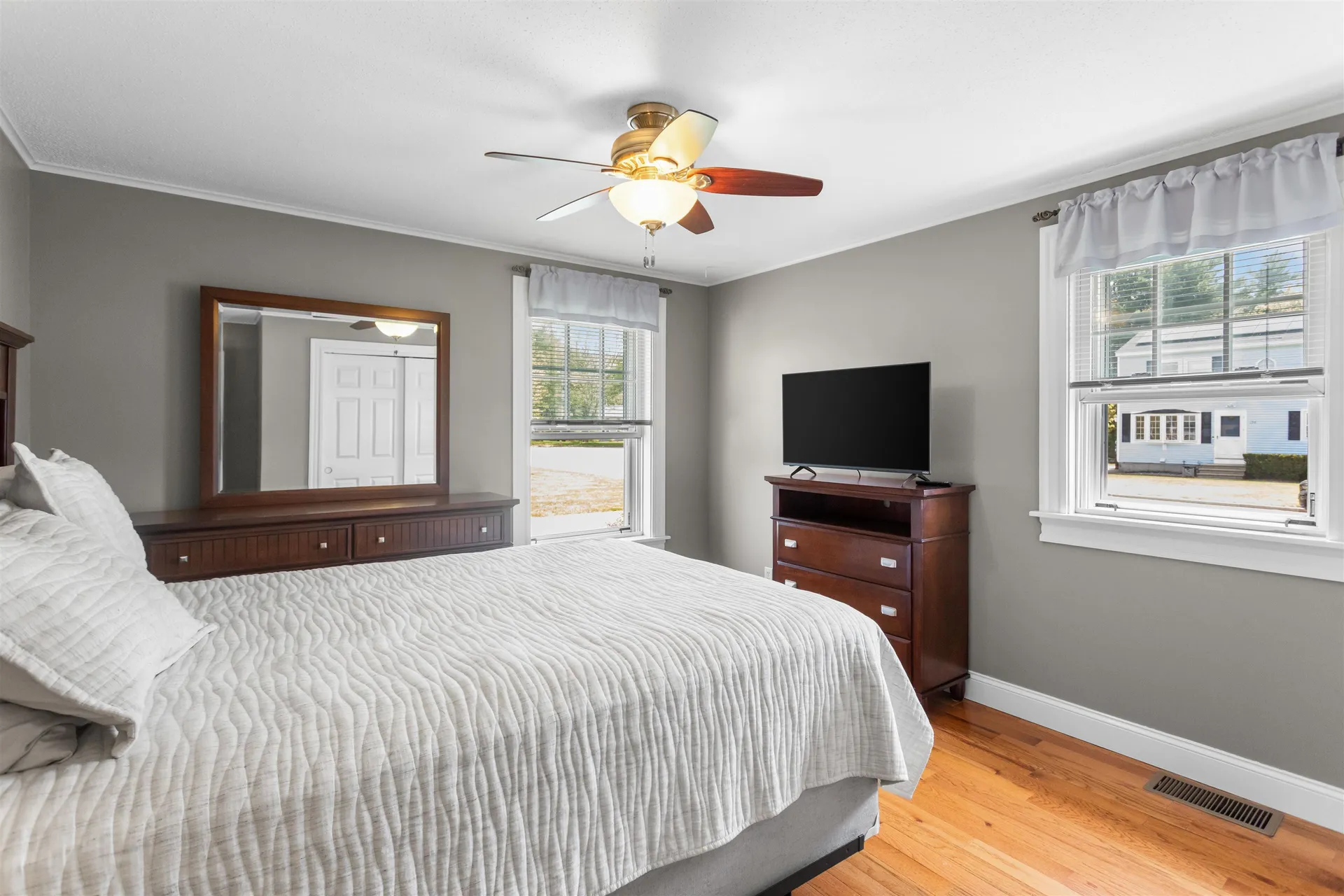 117 Brady Circle Manchester NH 03109