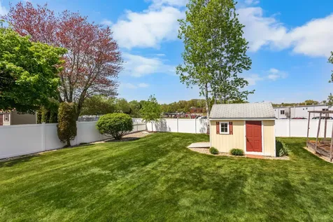 117 Brady Circle Manchester NH 03109