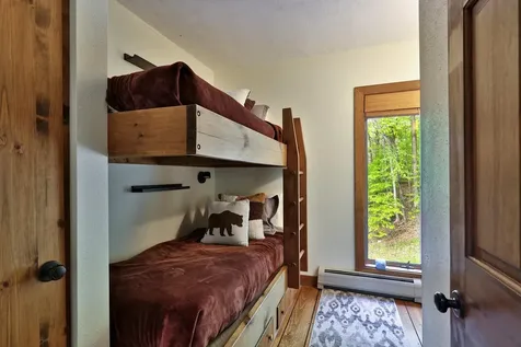 181 Harrier Way Plymouth VT 05056