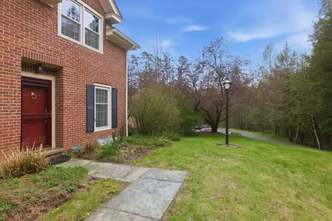 85 Town House Way Woodstock VT 05091