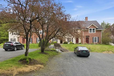 85 Town House Way Woodstock VT 05091