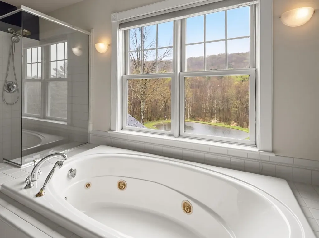 10 Hedgehog Hill Underhill VT 05489
