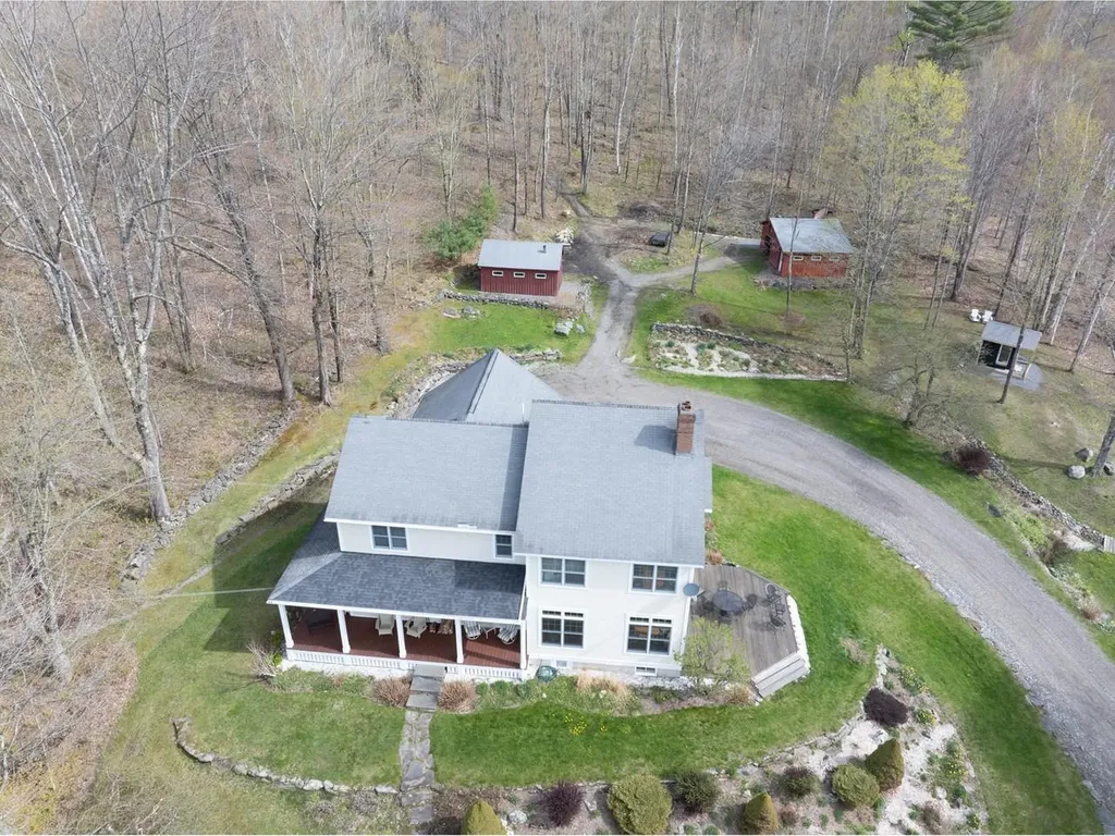10 Hedgehog Hill Underhill VT 05489