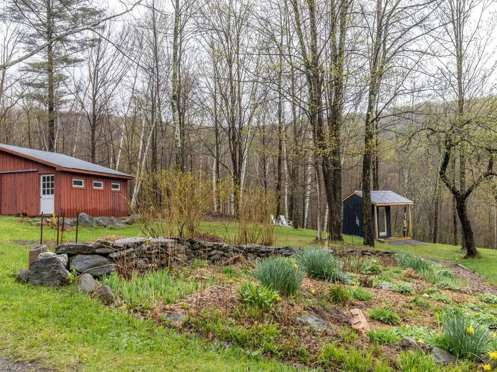 10 Hedgehog Hill Underhill VT 05489