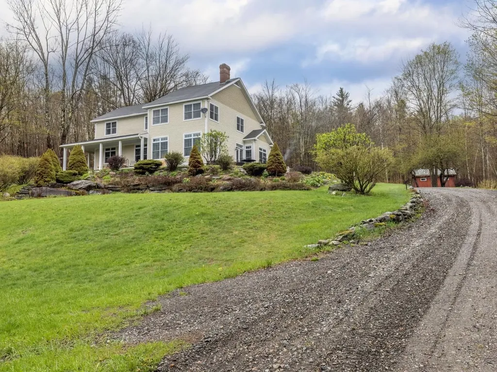 10 Hedgehog Hill Underhill VT 05489