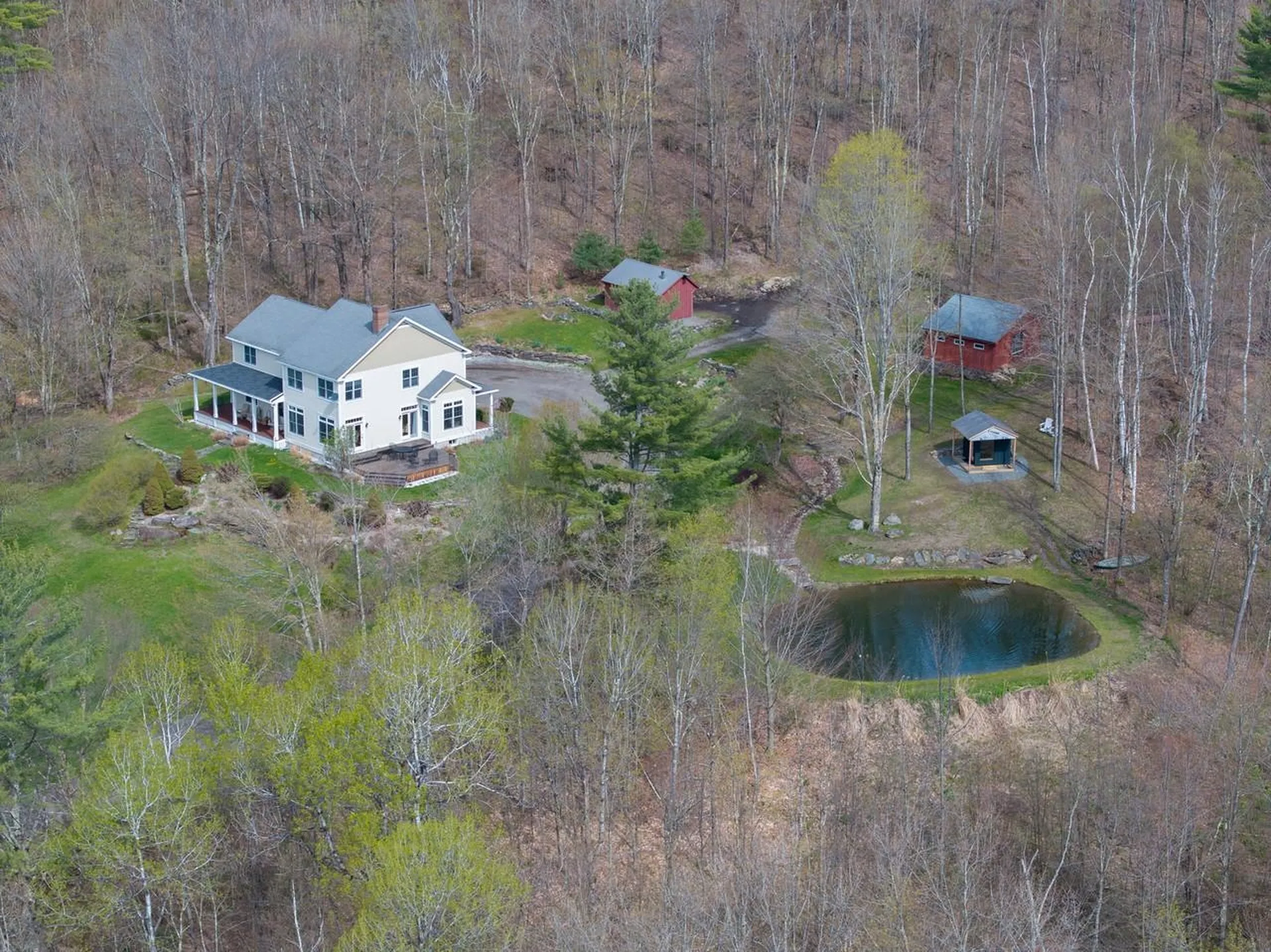 10 Hedgehog Hill Underhill VT 05489