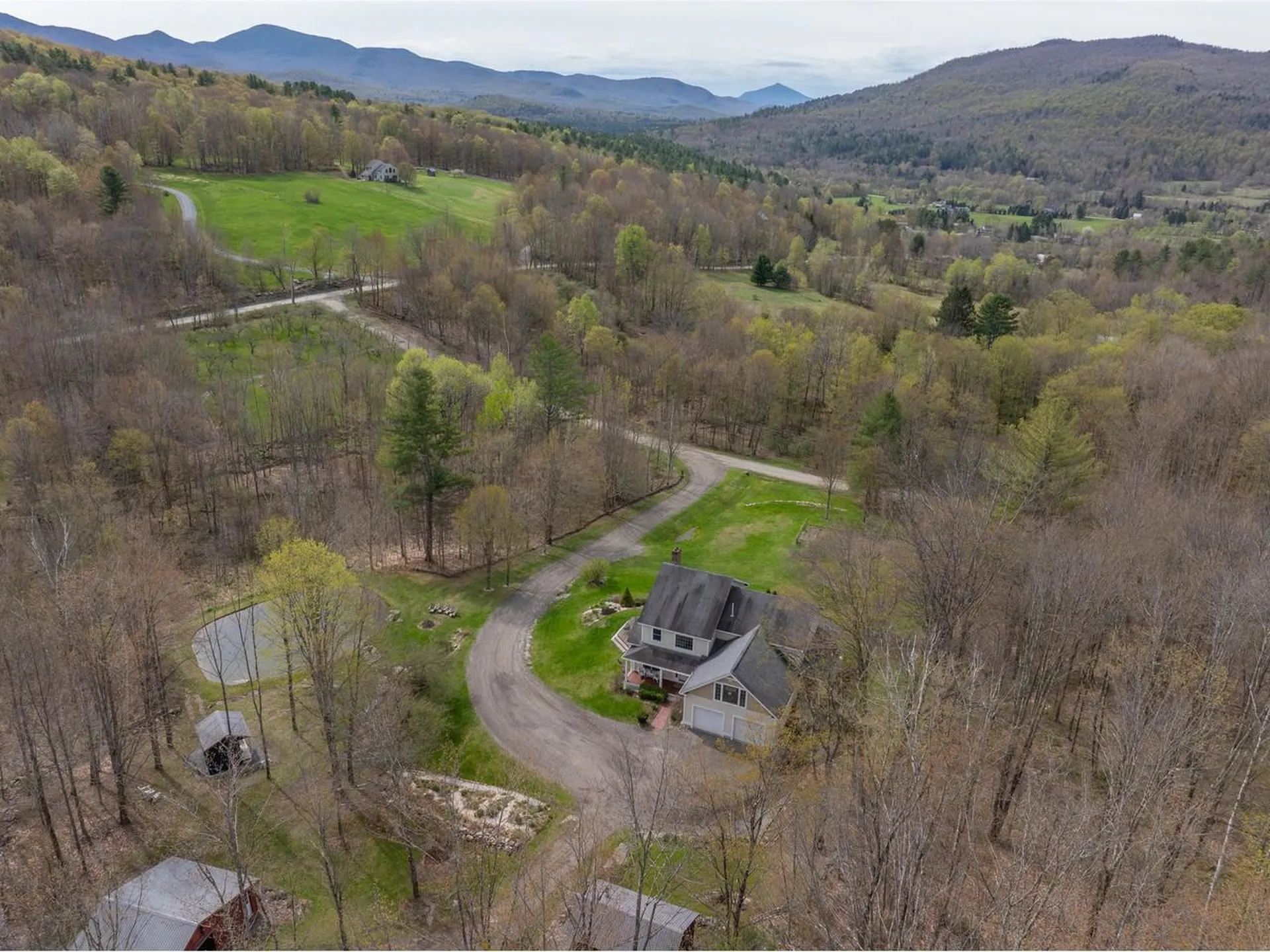 10 Hedgehog Hill Underhill VT 05489