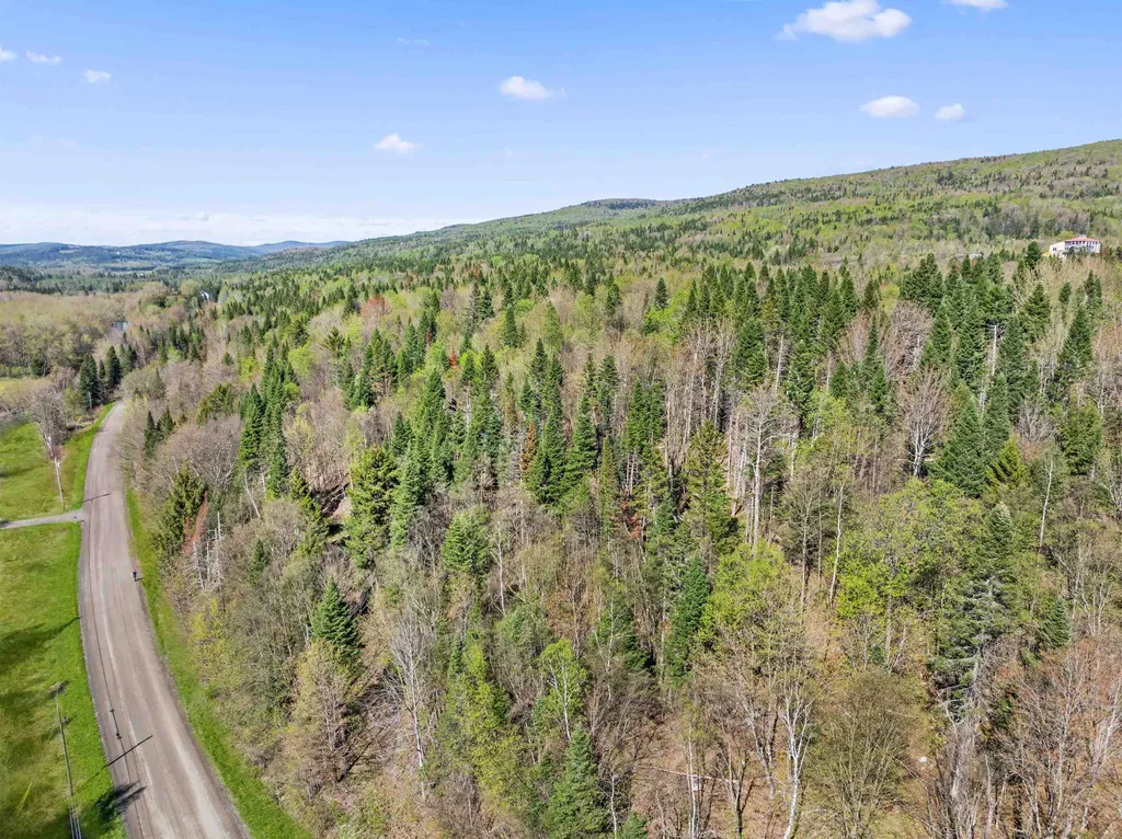 - Hall Stream Road Pittsburg NH 03592