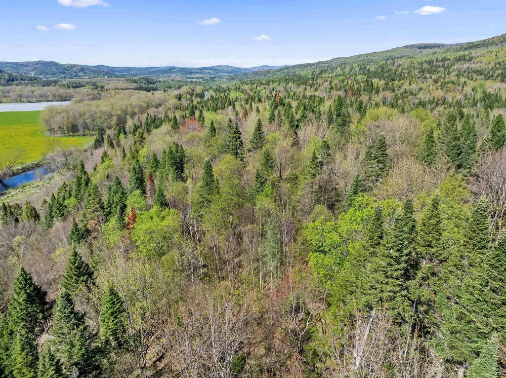 - Hall Stream Road Pittsburg NH 03592