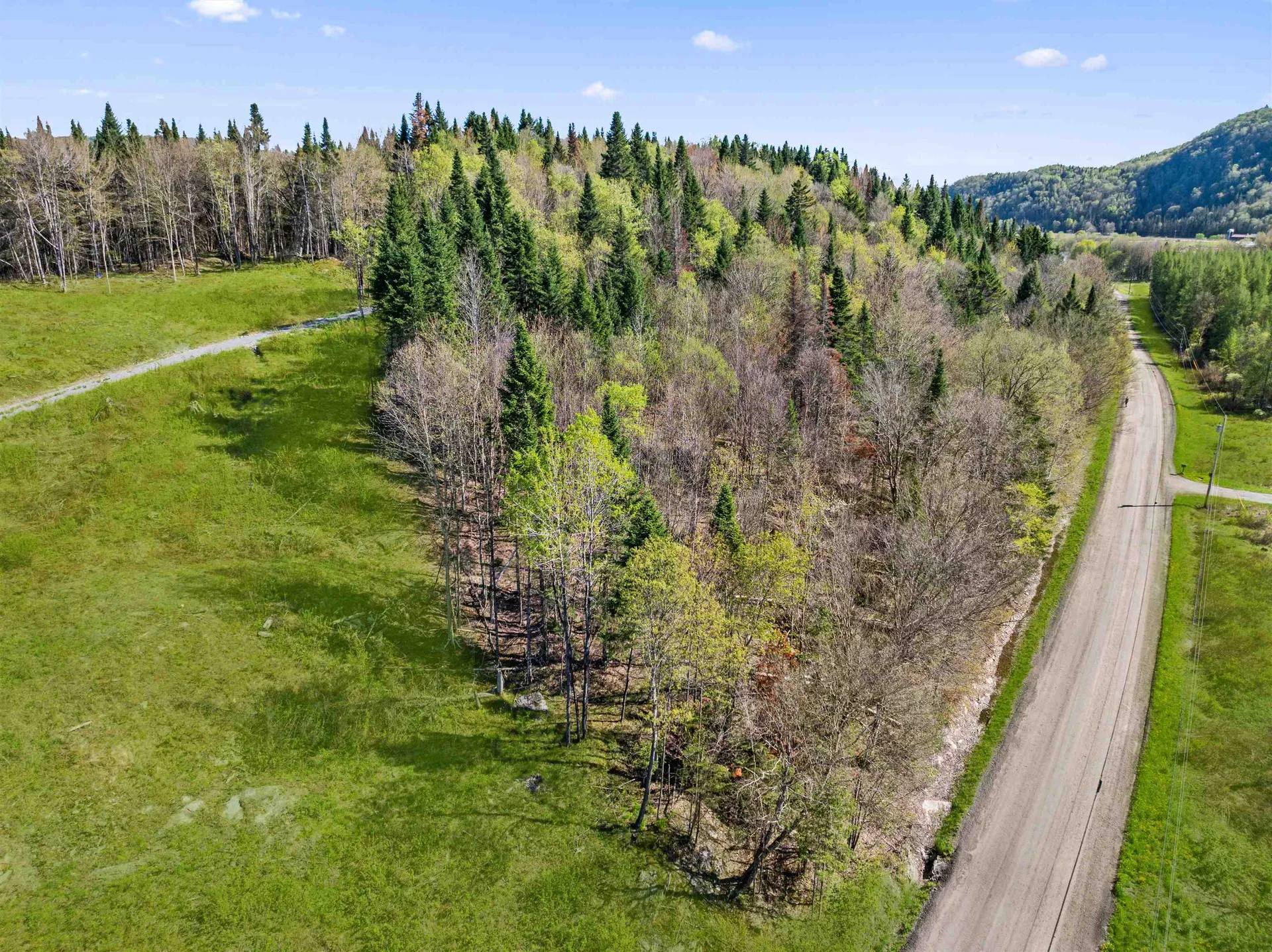 - Hall Stream Road Pittsburg NH 03592