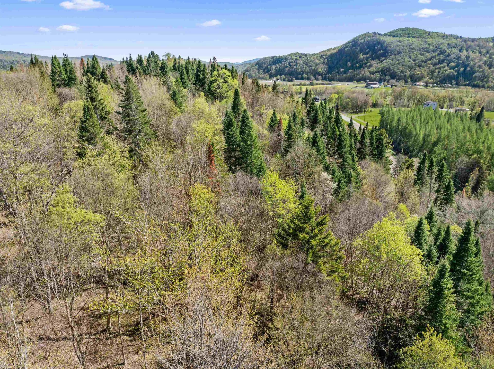 - Hall Stream Road Pittsburg NH 03592