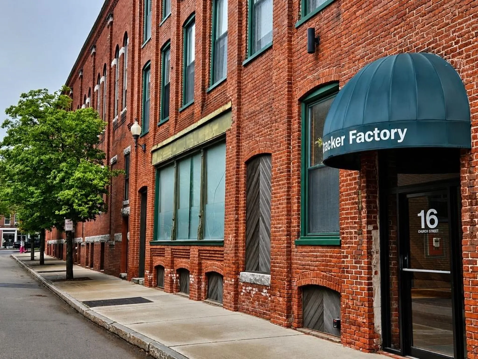Keene NH, 16 Church Street, Unit 4B