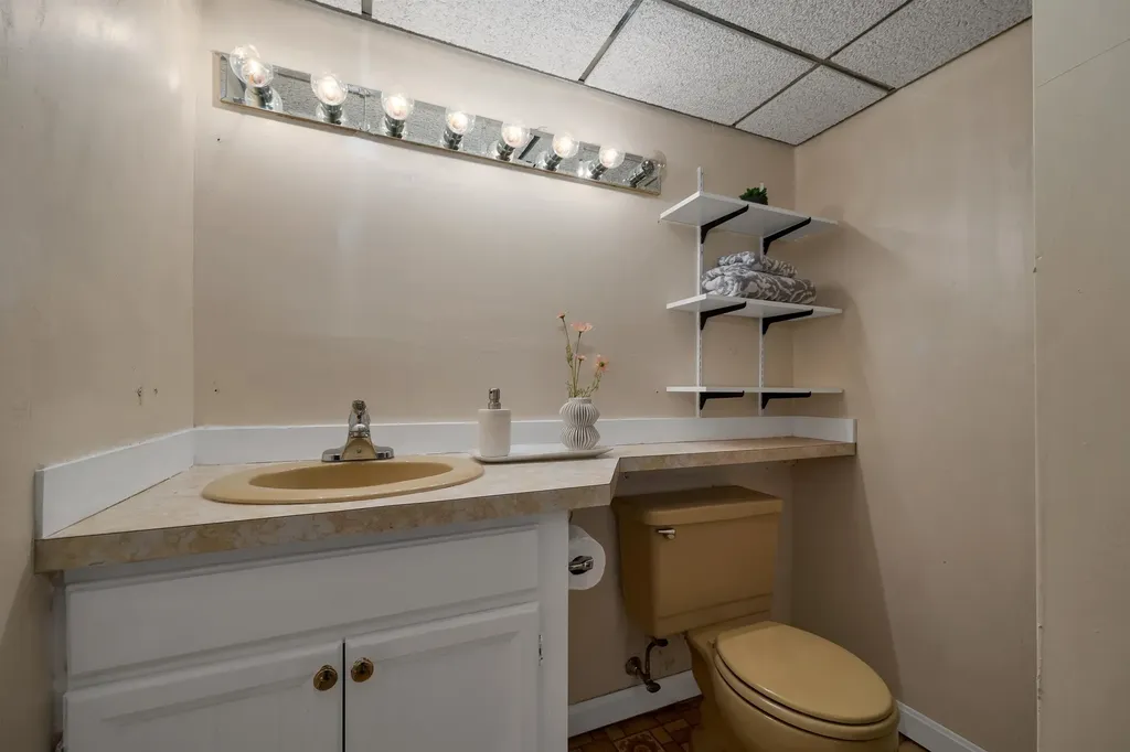 625 Coolidge Avenue Manchester NH 03102