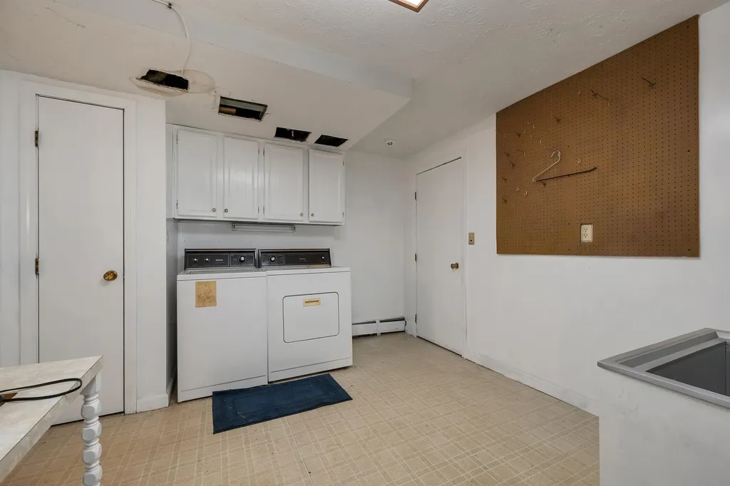 625 Coolidge Avenue Manchester NH 03102