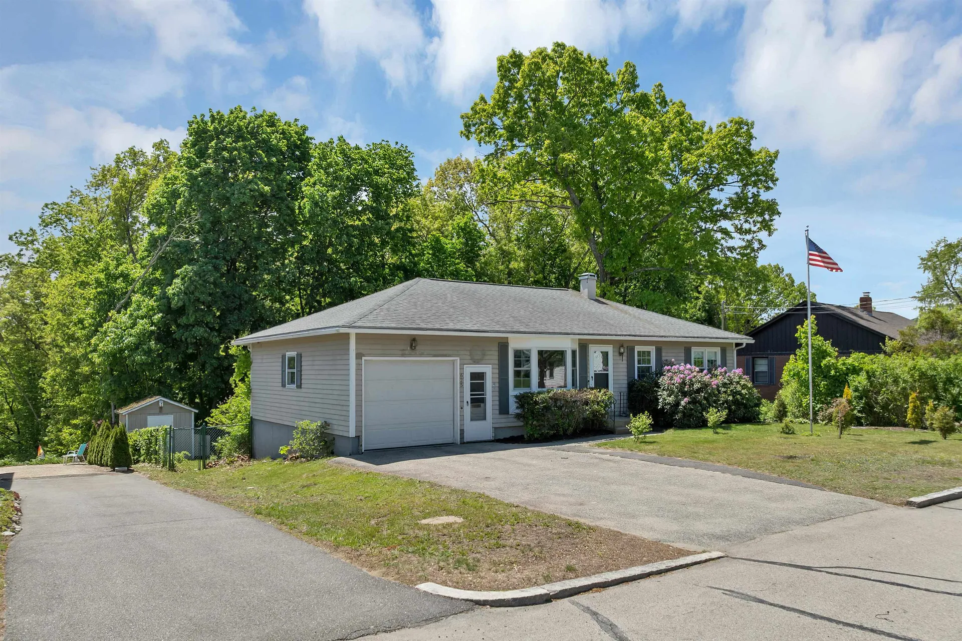 625 Coolidge Avenue Manchester NH 03102