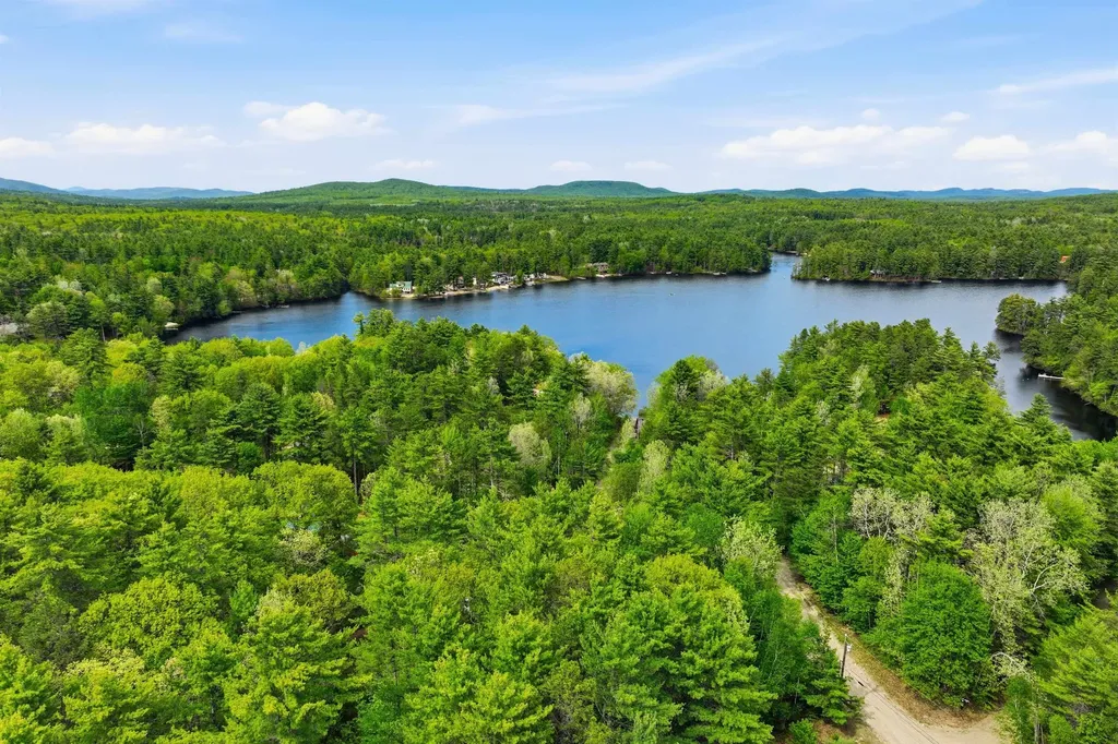 114 Thoreau Trail Wakefield NH 03830