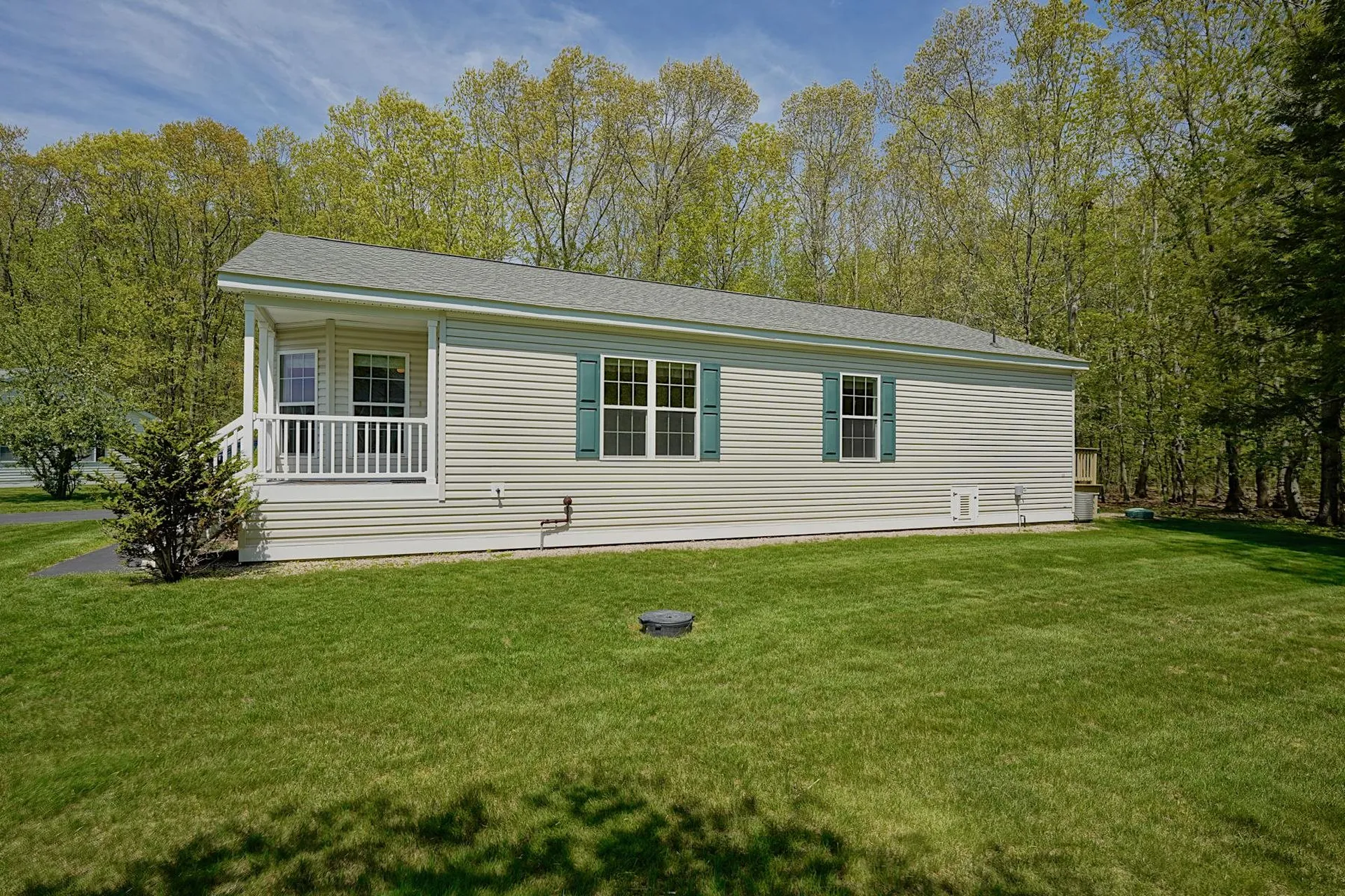 54 Aspen Way North Hampton NH 03862