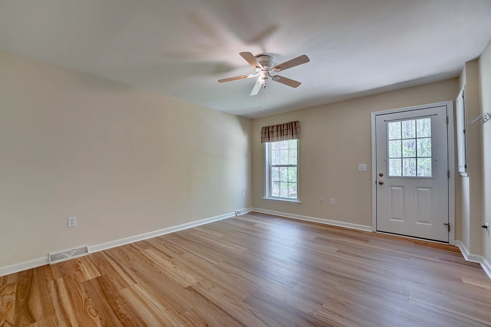 54 Aspen Way North Hampton NH 03862