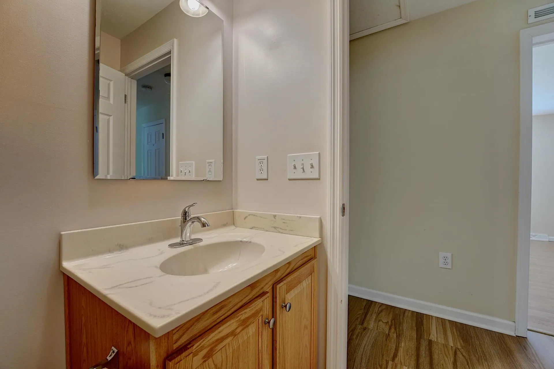 54 Aspen Way North Hampton NH 03862