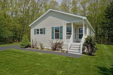 54 Aspen Way North Hampton NH 03862
