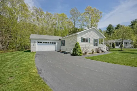 54 Aspen Way North Hampton NH 03862