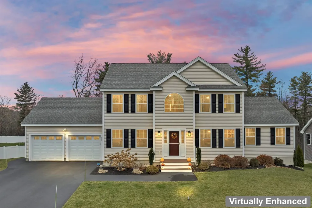 158 Standish Lane Hudson NH 03051