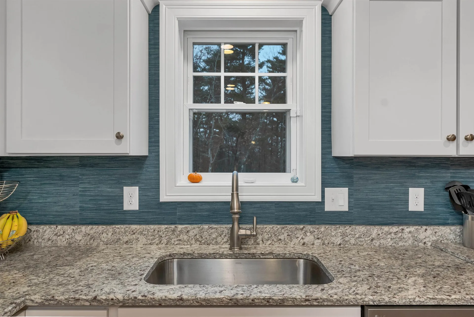 158 Standish Lane Hudson NH 03051