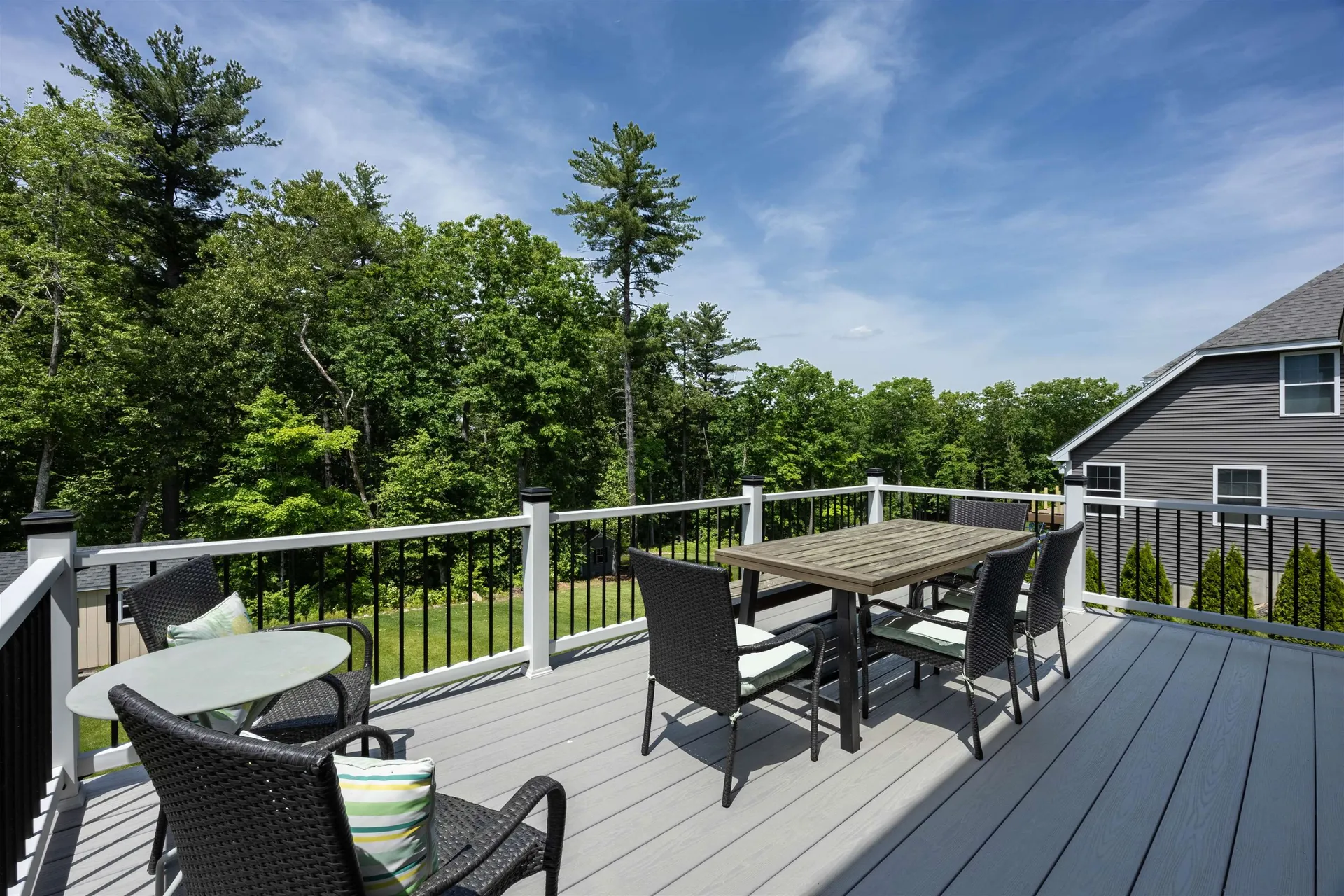 158 Standish Lane Hudson NH 03051