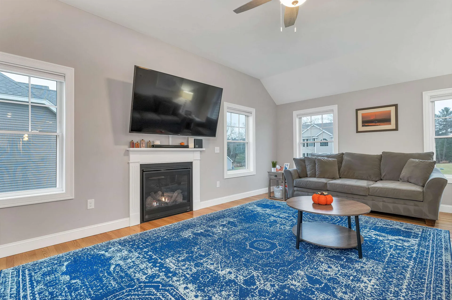 158 Standish Lane Hudson NH 03051