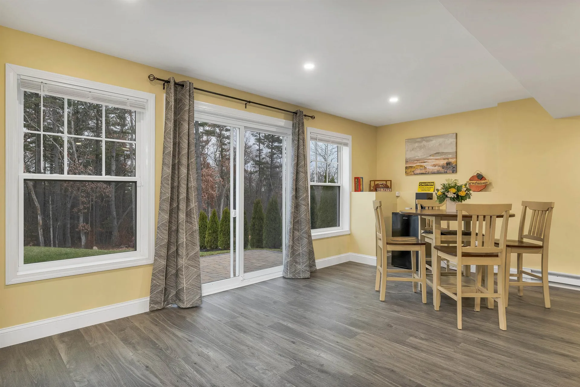 158 Standish Lane Hudson NH 03051